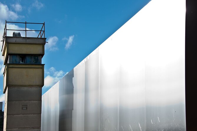 Third Reich and Berlin Wall History 3-Hour Bike Tour in Berlin - Biking Experience