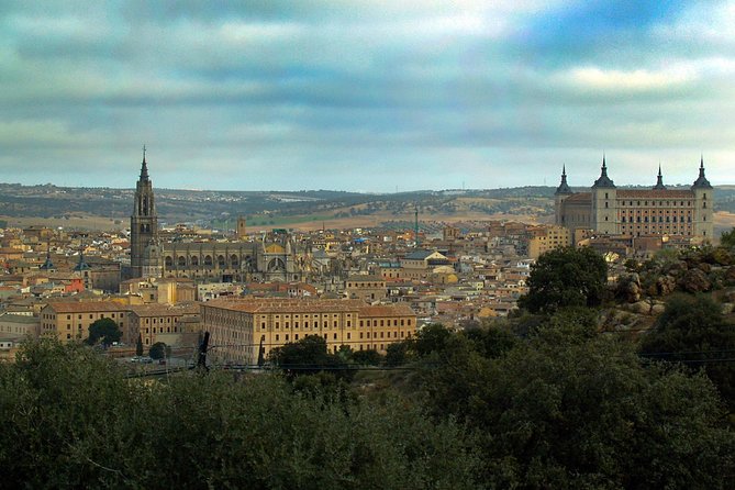 Toledo Tour With Tapas, Wine Tasting and Optional 7 Monuments Access - Meeting Point and Schedule