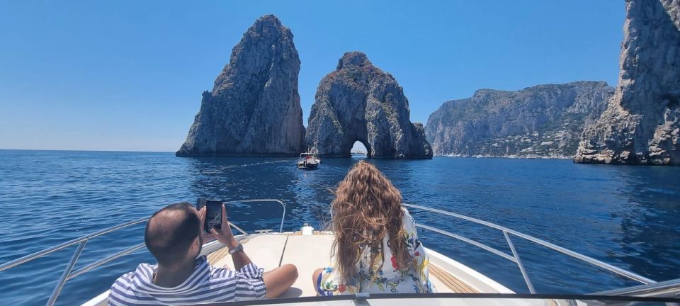 Tour Capri: Discover the Island of VIPS by Boat - Opportunity for Stunning Photo Shoots