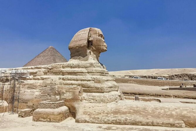 Tour to Giza Pyramids Sphinx With Local Guide - Air-conditioned Private Transportation