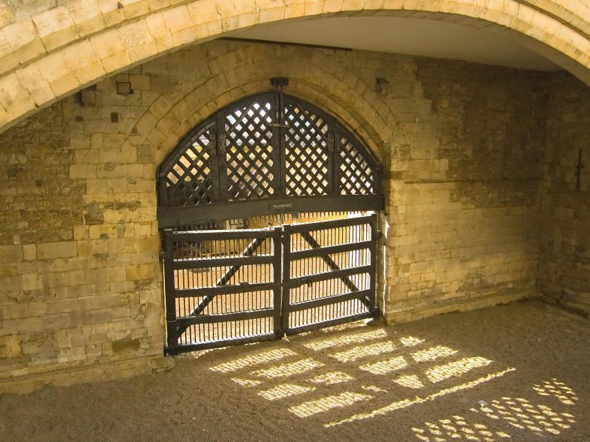 Tower of London Tour With Private Guide, Tickets, Pickup - Important Information