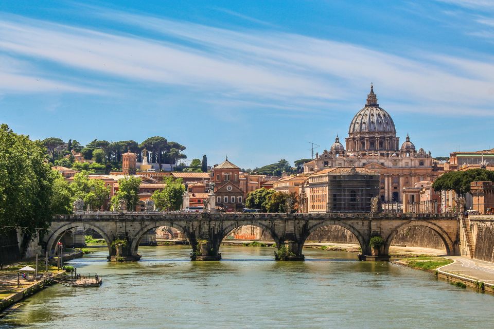 Transfer Between Florence and Rome With Sightseeing Stop - Suggested Stops