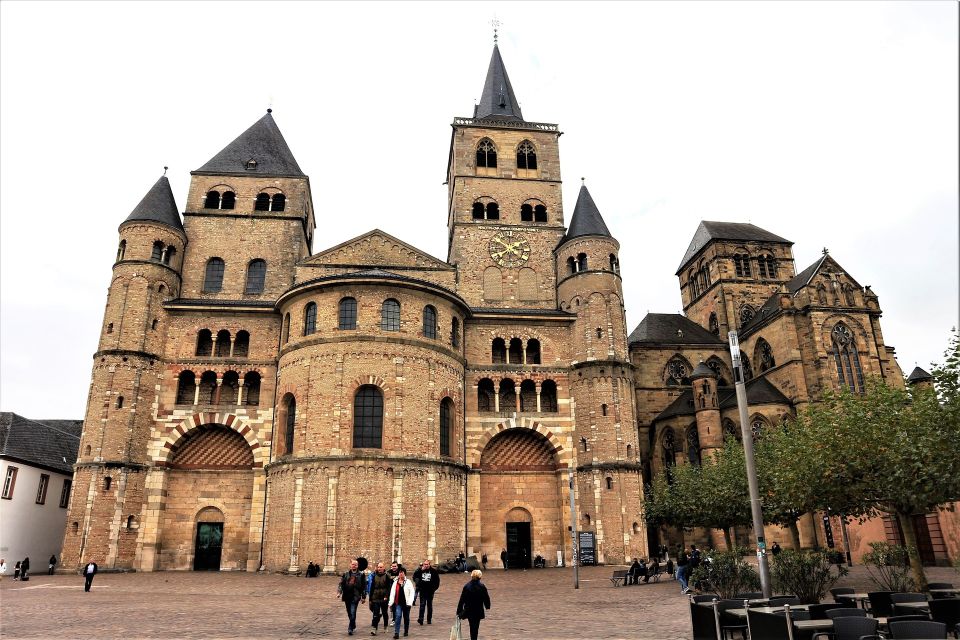 Trier: Private Walking Tour With a Local Guide - Visiting St. Gangolf Kirche