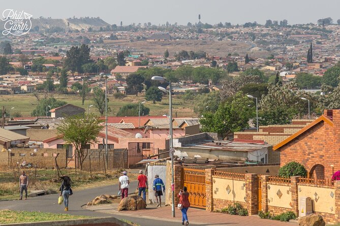 Ultimate Johannesburg Soweto Experience With Apartheid Museum - Exploring Johannesburg and Soweto