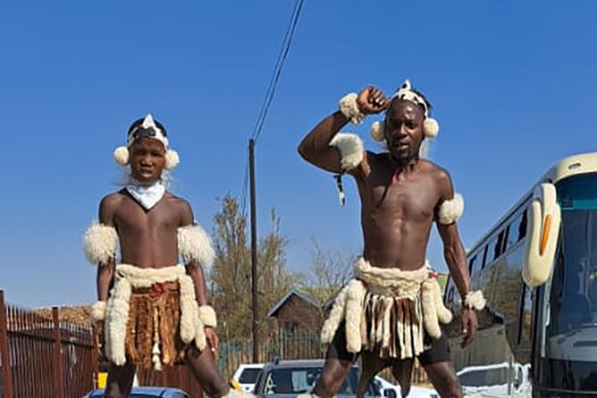 Ultimate Johannesburg Soweto Experience With Apartheid Museum - Visiting Landmark Attractions