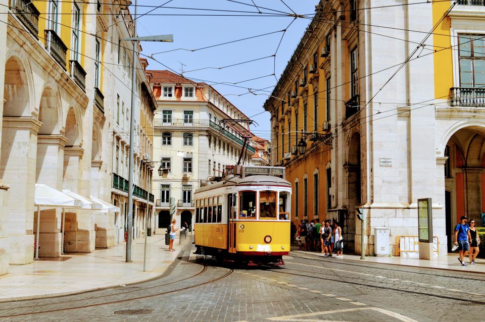 Unforgettable Walking Tour - Explore Lisbon in 4 Hours - Stroll Through Chiados Elegance