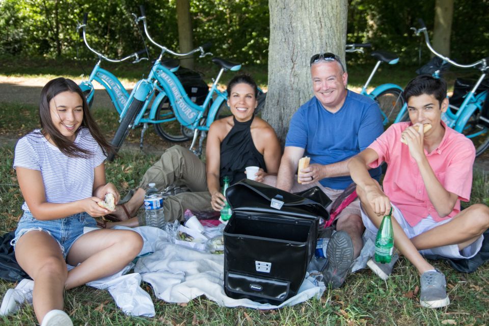 Versailles Bike Tour With Palace & Queen Farm Entrance - Enjoying the Picnic Lunch