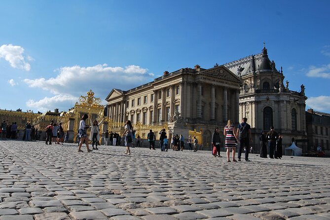 Versailles Palace Skip the Line Small Group Guided Tour - Convenient Meeting Point Location