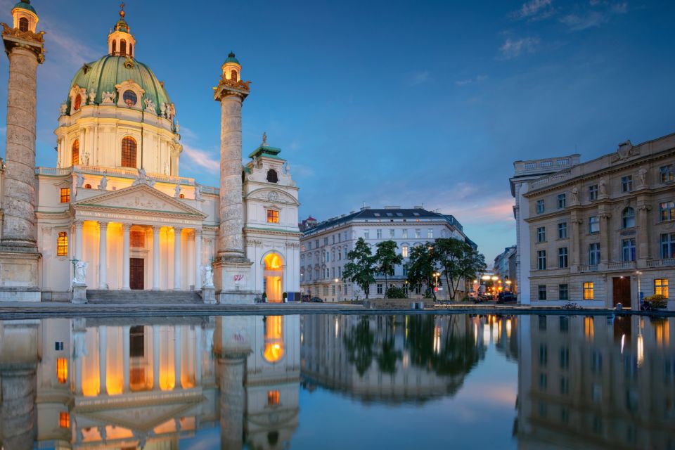 Vienna: First Discovery Walk and Reading Walking Tour - Suitability and Accessibility