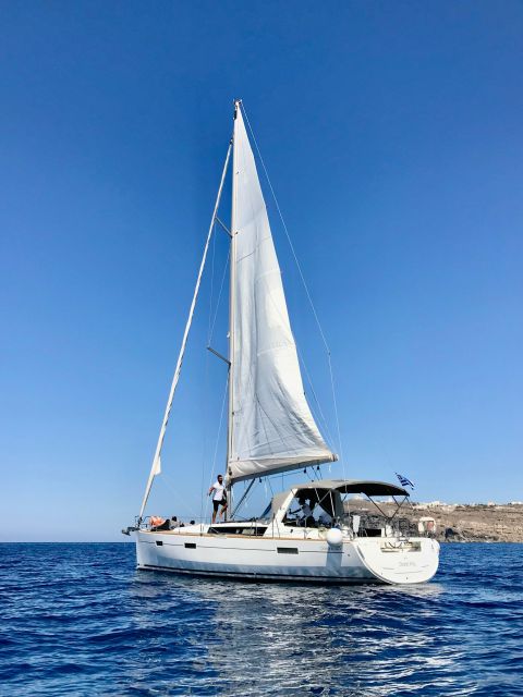 5-Day Crewed Charter The Discovery Beneteau Oceanis 45 - Key Points