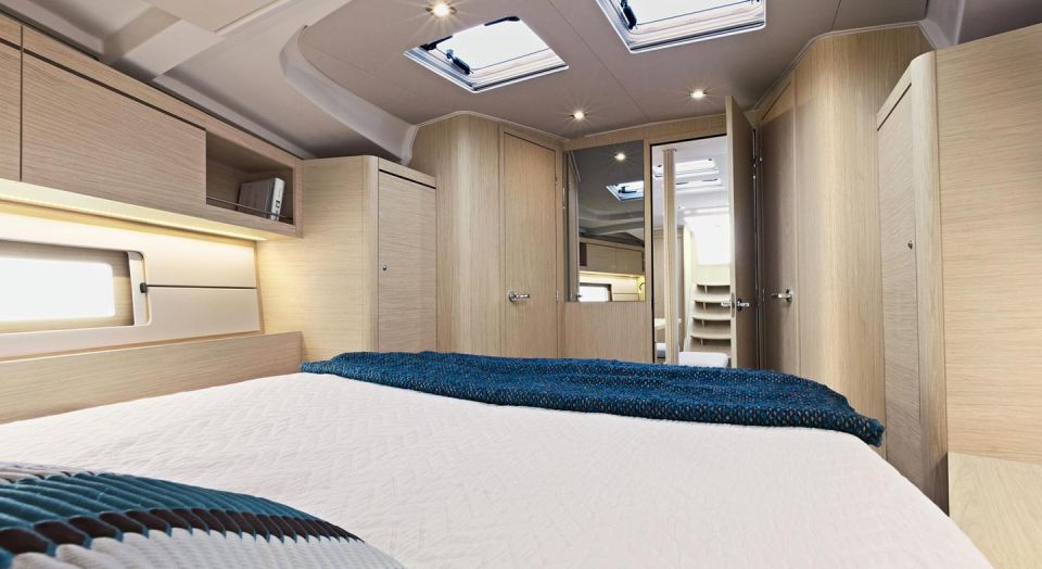 5-Day Crewed Charter The Discovery Beneteau Oceanis 46.1 - Key Points