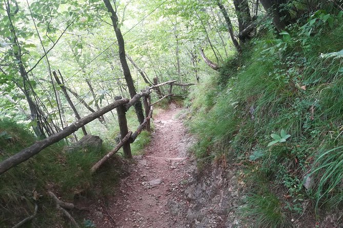 1 Day Trekking - The Path of the Wayfarer: BELLANO. VARENNA - Breathtaking Views From Castello Di Vezio