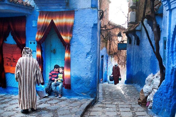 2 Days Chefchaouen and Tangier Tour From Casablanca - Transportation and Guides