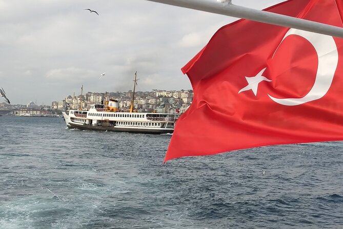 2-Hour Bosphorus Cruise in Istanbul With Guide - Meeting Point Location