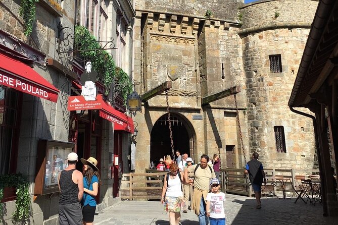 2-Hour Guided Walking Tour of the Mont Saint Michel - Tour Accessibility and Restrictions