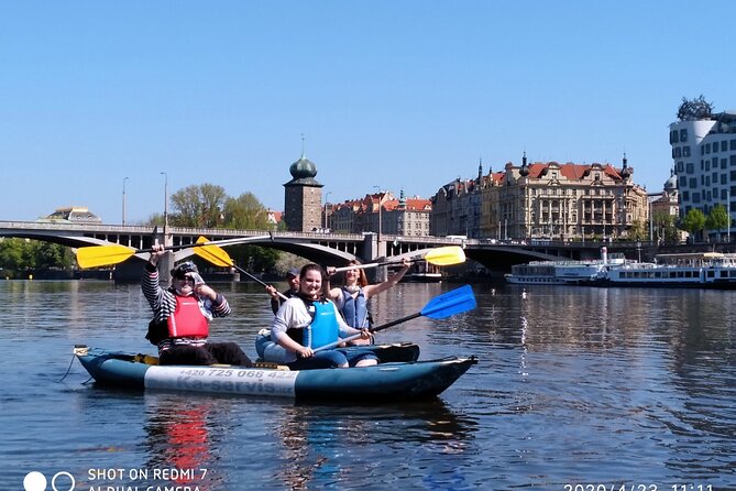 3 Hour Canoe Tour in Prague Centre - Getting to the Meeting Point