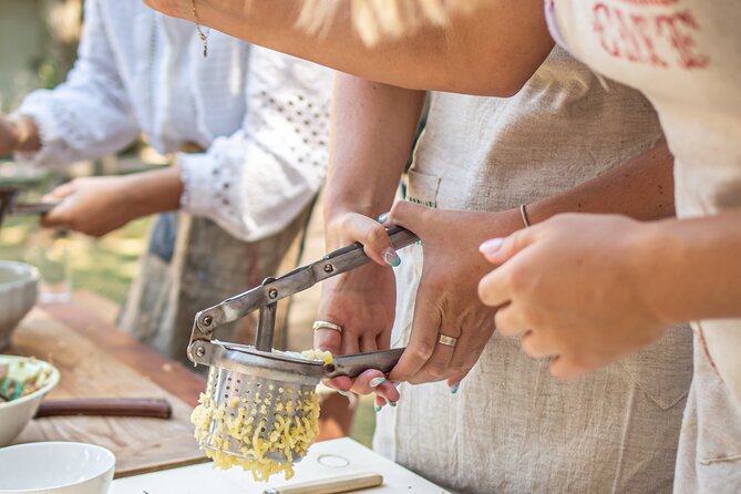 4 Hour Pasta Making Class on the Florentine Hills - Host and Environment