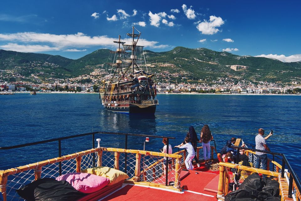 Alanya: Boat Trip With Lunch, Drinks, and Swim Stops - Iconic Landmarks