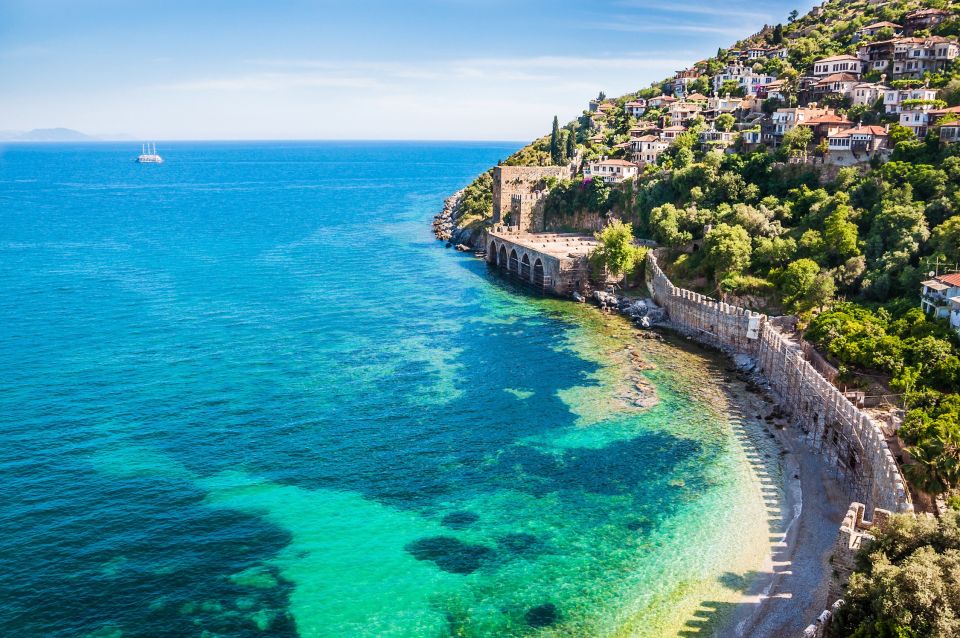 Alanya Relax Coastal Boat Trip With Lunch & Swimming - Hassle-free Hotel Pickups and Dropoffs