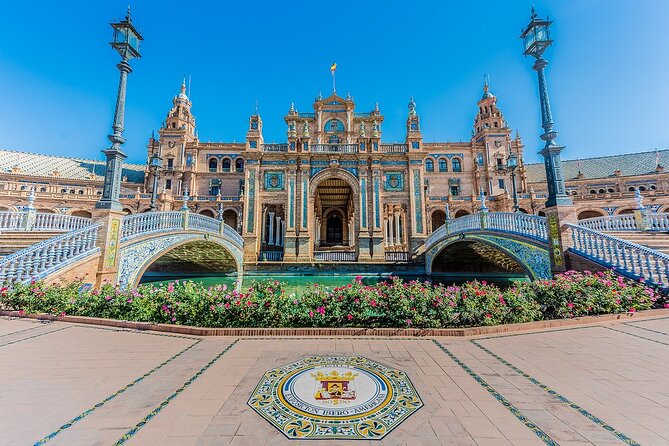 Alcazar, Cathedral, Santa Cruz Quarter, Bullring, and River Cruise Tour in Seville - Tour Duration and Group Size