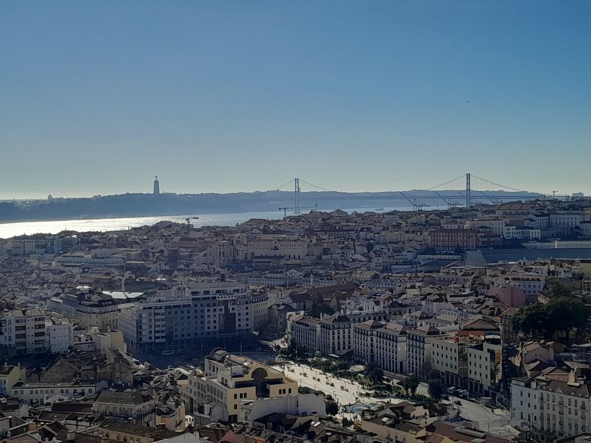 Alfama Tour : Lisbon Old Town Sightseeing With Tuk Tuk - Important Information