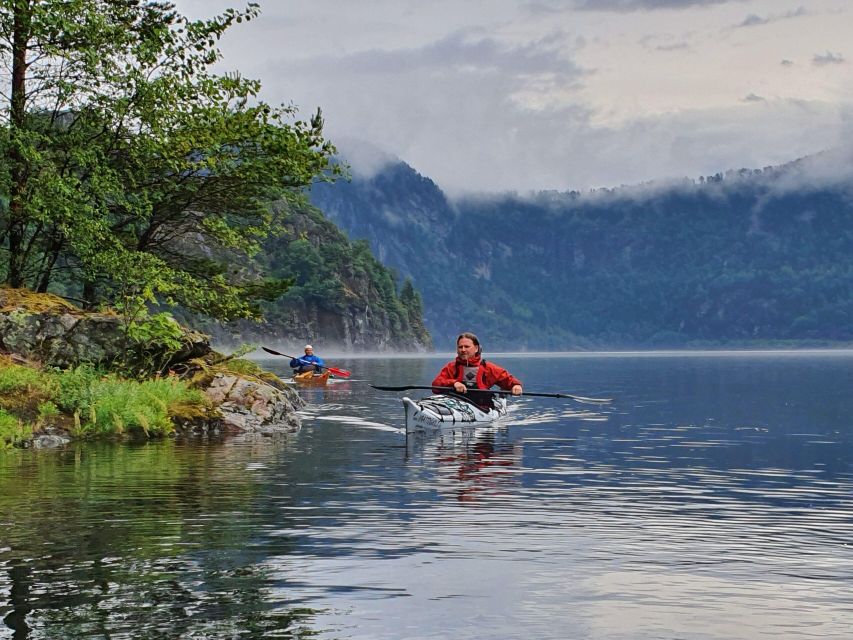 Alversund: 2-Day Basic Sea Kayaking Course for Beginners - Safety and Rescue Skills