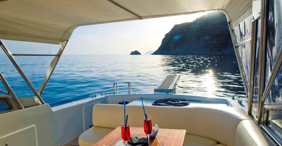 Amalfi Coast Luxury Private Experience in Motor Boat - Capacity