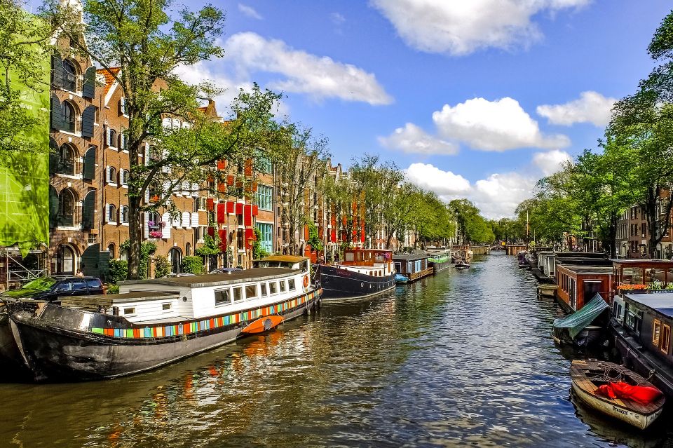 Amsterdam: Escape Tour - Self Guided Citygame - Flexible Starting Time Options