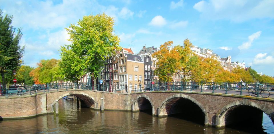 Amsterdam: Historic Walking Tour - About the Tour Guide