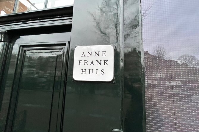 Anne Frank'S Last Walk and Visit the Anne Frank House in Virtual Reality - Immersive VR