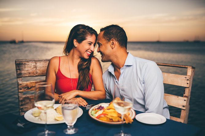 Aruba Sunset Cruise: Dine by the Seaside - Whats Included in the Package