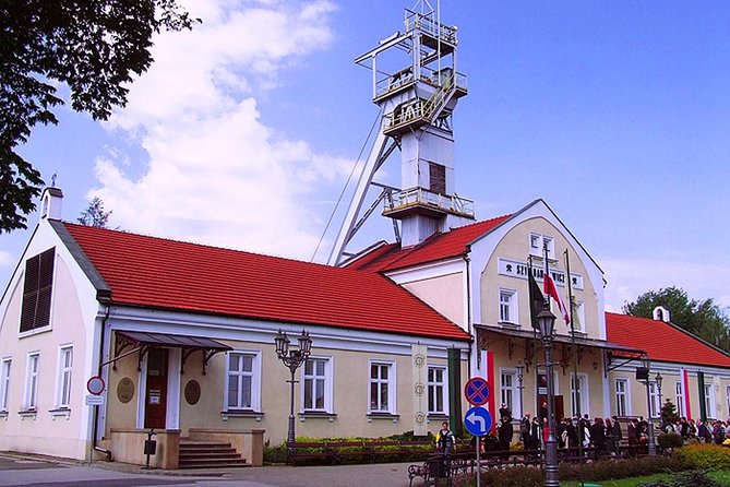 Auschwitz-Birkenau and Salt Mine Full Day Tour - Guided Tour of the Mine