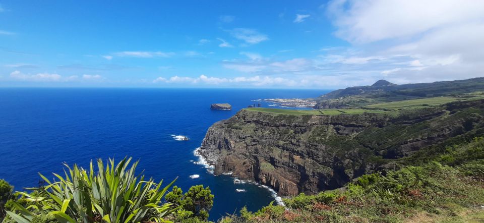 Azores: Explore the Dramatic Crater of Sete Cidades - Discovering Lagoa Das Sete Cidades