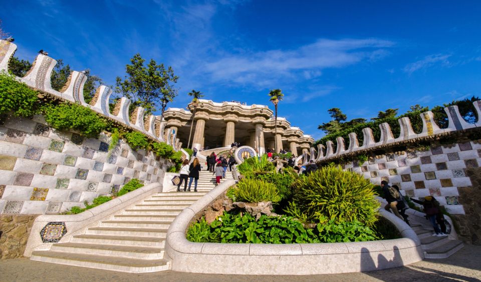 Barcelona Old Town Highlights Private Walking Tour - Skipping the Line at Basilica