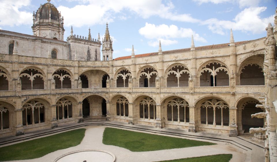 Belém Private Tour With Jerónimos Monastery + Panoramic City - Panoramic Views of Lisbon