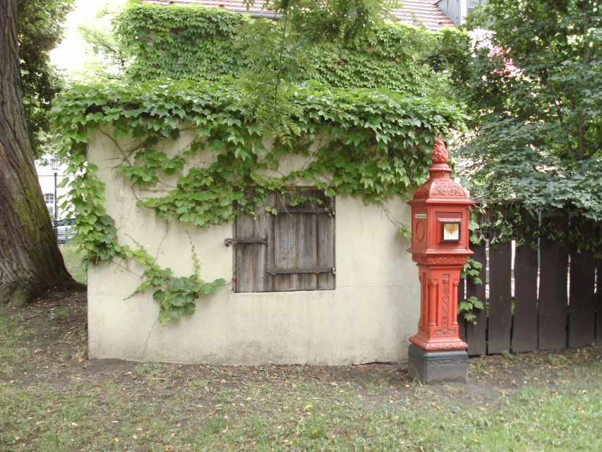 Berlin: Old Neukölln Private Walking Tour - Tour Guide Reinhold Steinle