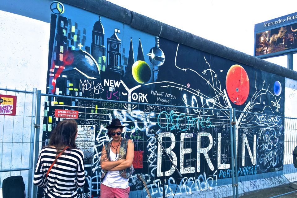 Berlin : Private Street Art Walking Tour (Private Tour) - Exploring Berlins Street Art