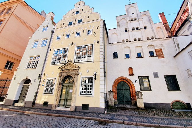 Best of Riga Walking Tour - Highlights and Hidden Gems - Rigas Old Town