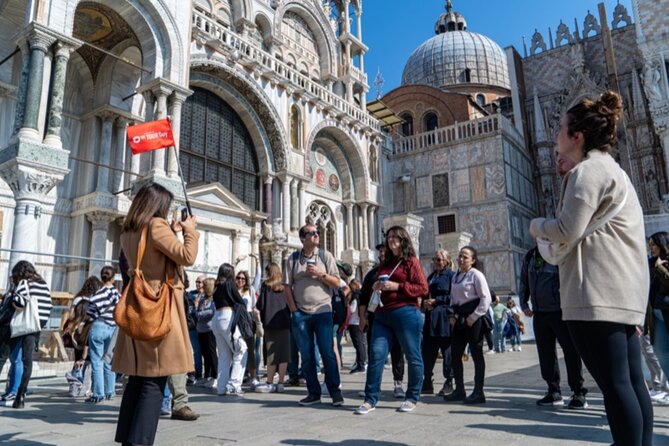 Best of Venice: Saint Marks Basilica, Doges Palace With Guide and Gondola Ride - Gondola Ride