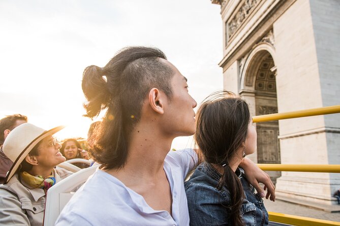 Big Bus Paris Open Top Night Tour - Inclusion Details