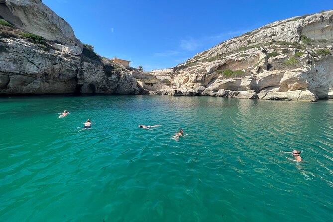 Boat Tour at Devils Saddle: 4 Swim Stops, Snorkeling & Prosecco - Snorkeling Experience