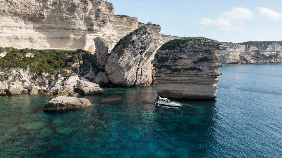 Bonifacio: Sunset Aperitif Dining Boat Tour - Savoring the Sunset Aperitif