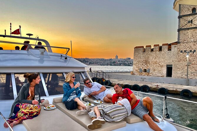 Bosphorus Sunset Yacht Cruise With Snacks and Live Guide - Reviews