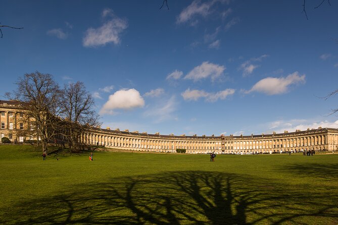 Bridgerton Tour and Bath City Highlights With Music - Headphones and Musical Soundtrack