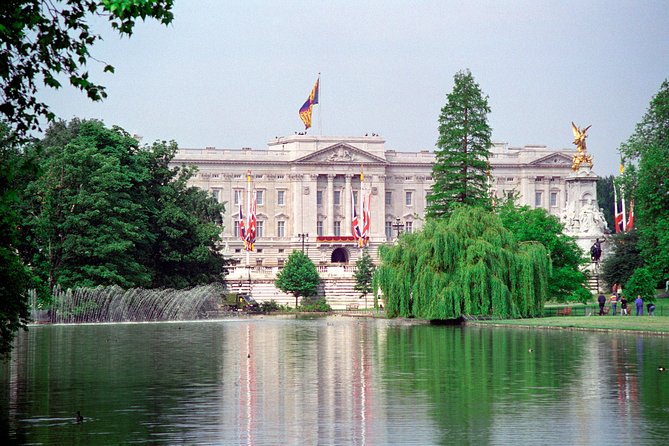 Buckingham Palace State Rooms Entry Ticket - About Buckingham Palace