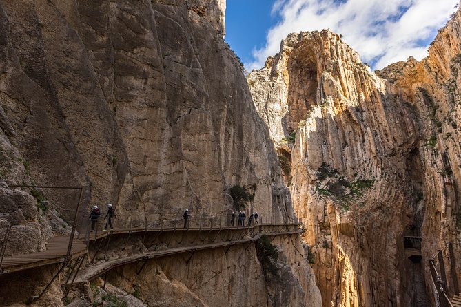 Caminito Del Rey and Ardales Guided Tour From Costa Del Sol - Picturesque Town of Ardales