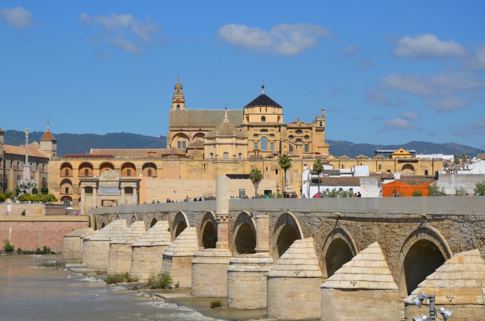 Cities of Andalusia 4-Day Tour From Madrid - Granada Highlights