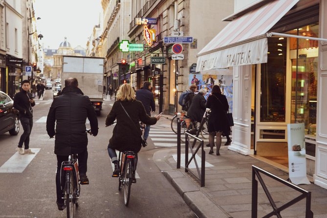 City Bike Tour on a Dutch Bike - Exploring Paris by Bike