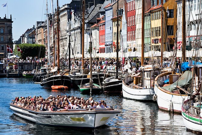 Copenhagen Sightseeing Classic Canal Tour With Live Guide - Group Size Limit