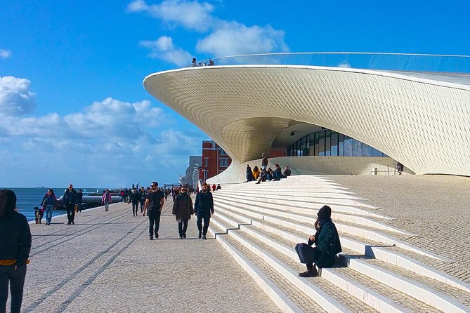 Day Tour Lisbon - Exploring Iconic Landmarks